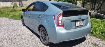 Toyota: Toyota Prius: 2015 г., 1.8 л, Автомат, Гибрид, Седан