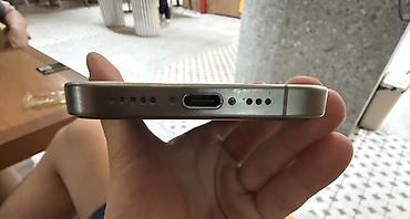 ipone 4: IPhone 15 Pro, Б/у, 256 ГБ, Natural Titanium, Зарядное устройство, 94 % — 4