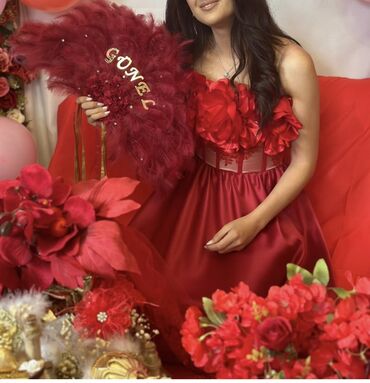 женские красные кеды: Xına paltarı atelyede tikilib, qüsursuz tikilib, uzun libasdı, realda