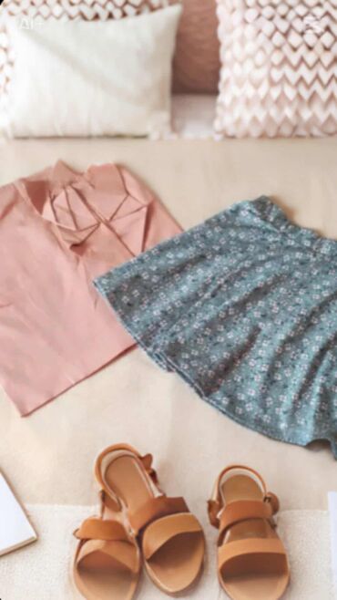 Čizme: - Dečje zimske čizmice, ljubičaste boje sa dezenom jelki. Bočni — 2