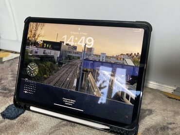 самсунг 71: Планшет, Apple, память 256 ГБ, 11" - 12", 4G (LTE), Б/у, Классический цвет - Серый