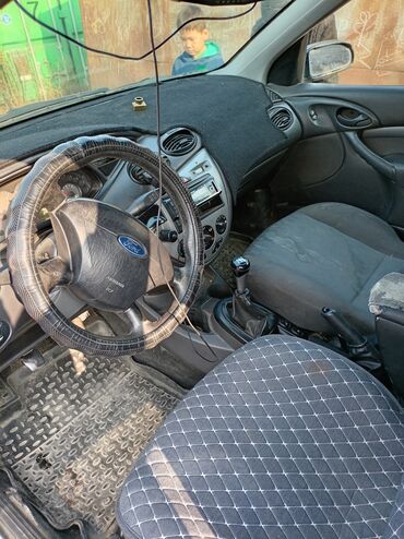 Ford: Ford Focus: 2002 г., 0.8 л, Механика, Бензин, Универсал — 13