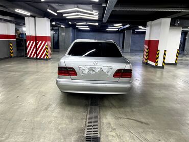 Mercedes-Benz: Mercedes-Benz E-Class: 2002 г., 3.2 л, Автомат, Бензин, Седан — 8