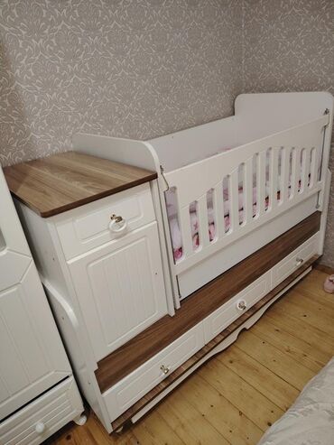 Digər mebel: Kravat 110 azn tecili satilir prablemi yoxdu yaxsi veziyyetdedi