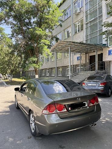 civik: Honda Civic: 2008 г., 1.8 л, Автомат, Бензин, Седан — 3