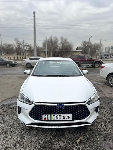 BYD: BYD E3: 2020 г., Седан — 1