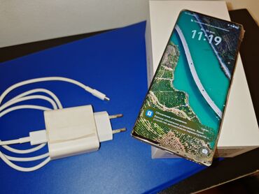 70 azn telefonlar: Honor 70, 256 GB, rəng - Ağ, Sensor, Barmaq izi, İki sim kartlı