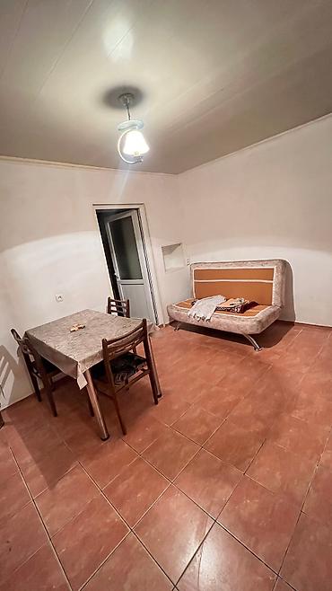 Долгосрочная аренда домов: 40 м², 1 комната, Утепленный, Теплый пол, Забор, огорожен — 5