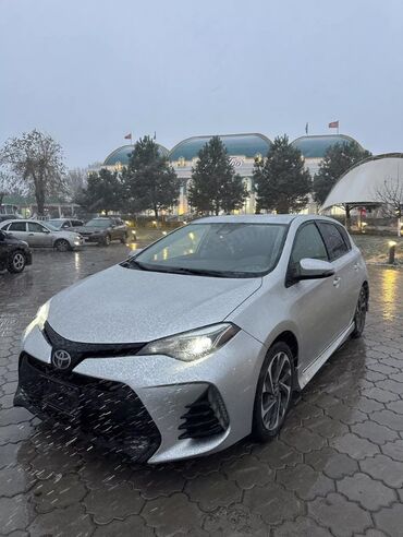 Toyota: Toyota Corolla: 2018 г., 1.8 л, Автомат, Бензин, Хэтчбэк