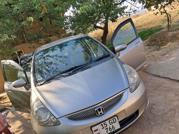 Honda Fit: 2007 г., 1.5 л, Вариатор, Бензин, Хетчбек