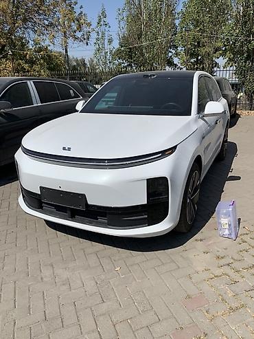 geely cool: Lixiang L7: 2025 г., 1.5 л, Автомат, Гибрид, Кроссовер — 3