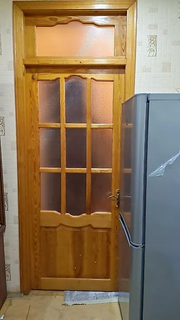 Taxta şüşəli qapılar – 3 ədəd - Material: təbii ağac karkas