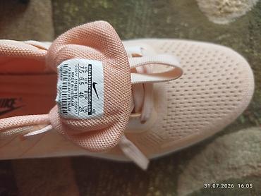 583 proba: Кроссовки, 40, Nike, Новый, цвет - Розовый, Платная доставка — 1