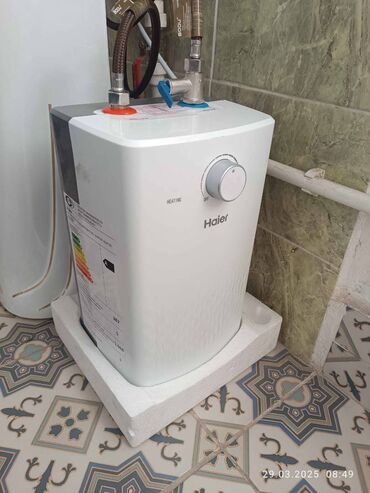 обогреватель настенный электрический: Водонагреватель Haier Накопительный, До 15 л