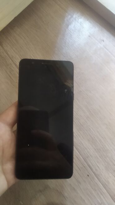 сломанные телефон: Samsung Galaxy A01, Колдонулган, түсү - Кара