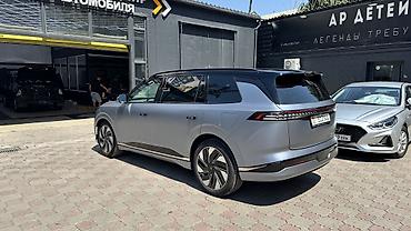 Dongfeng: Dongfeng : 2024 г., 1.5 л, Автомат, Электромобиль, Внедорожник — 4