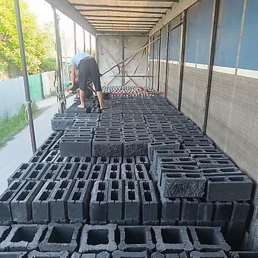 Пескоблок: Продаю пескоблок цветной очень качественный! Мы находимся 5 гес — 17