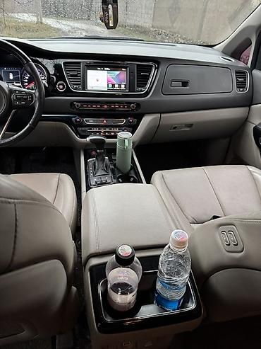 Kia: Kia Carnival: 2017 г., 2.2 л, Автомат, Дизель, Минивэн — 6