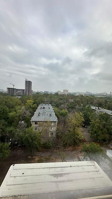 донецкий: СРОЧНО!!!! Продаю 2-комнатную в 9 мкр по Донецкой 106 серия Площадью — 6