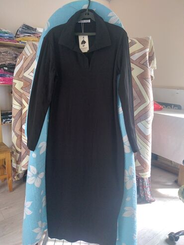 черное платье размер 50: Вечернее платье, Классическое, С рукавами, Один рукав