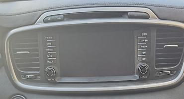 Monitorlar: Avtomobil üçün orijinal multimedya/naviqasiya başlığı (Head Unit) — 1
