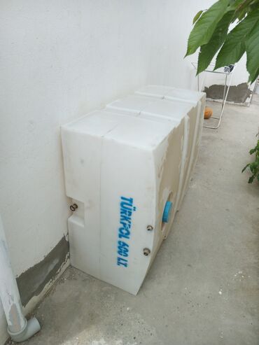 demir qapi satilir: Bak, Plastik, 750 l l, Yeni, Ünvandan götürmə