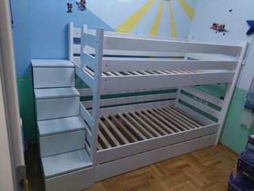 Ostale dečije stvari: Kvalitetan drveni krevet na sprat od bukovog drveta