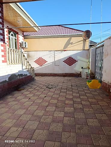 Salam. Ev 120 m², 4 otaqdan ibarətdir. Zabrat 1 də 307 nömrəli