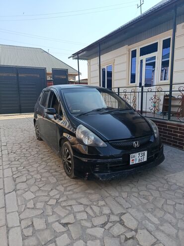 продаю авто хонда фит: Honda Fit: 2003 г., 1.3 л, Автомат, Бензин, Хэтчбэк