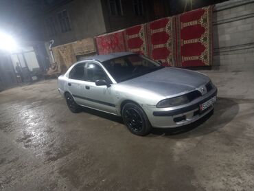 Mitsubishi Carisma: 2000 г., 1.8 л, Механика, Бензин