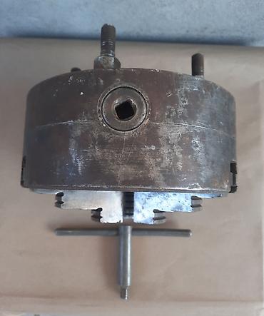 dəzgah drel: Tokar dəzgahı patronu 200mm
СТ200П-Ф6 
Polşa istehsalı 1984 — 3
