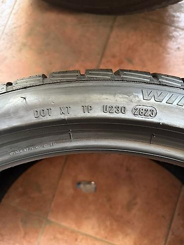 330 рх: Зимние шины 275/35 R21 103V M+S - Размер: 275/35 R21 - Индекс — 4