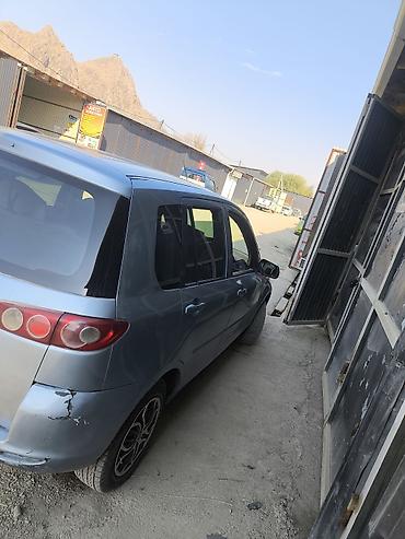 jak авто: Mazda Verisa: 2004 г., 1.4 л, Автомат, Бензин, Хэтчбэк — 4