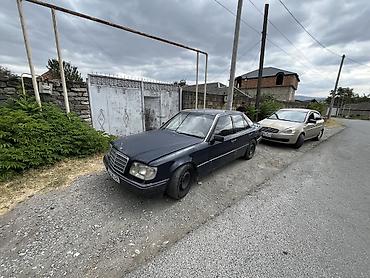 09 maşın: Mercedes-Benz E-Class: 2.5 l | 1986 il Sedan — 5