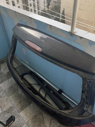 Ehtiyat hissələri: Baqaj satilir endirim var 
opel astra h — 1