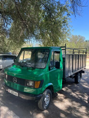 мерседес запчасти бишкек: Легкий грузовик, Mercedes-Benz, Стандарт, 3 т, Б/у
