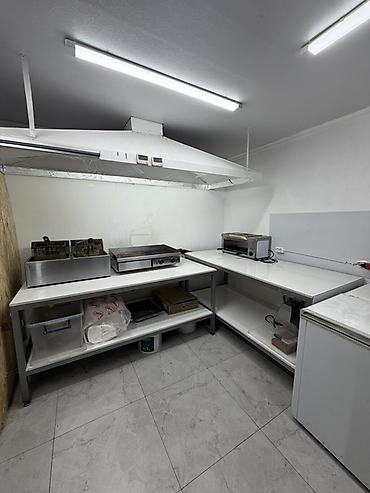 летник: Филармония Продается готовый бизнес Площадь: 90м2 Внутри — 40 м² — 5