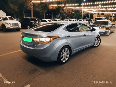 Hyundai: Hyundai Elantra: 1.8 l | 2012 il Sedan — 2