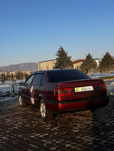 Volkswagen: Volkswagen Passat: 1994 г., 1.8 л, Механика, Газ, Седан — 3