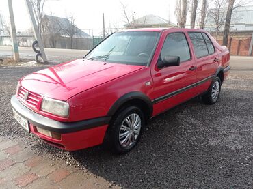 Volkswagen: Volkswagen Vento: 1992 г., 1.8 л, Механика, Бензин, Седан