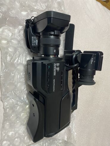 Videokameralar: Məhsul: Sony HD professional videokamera (əllə tutulabilən — 4