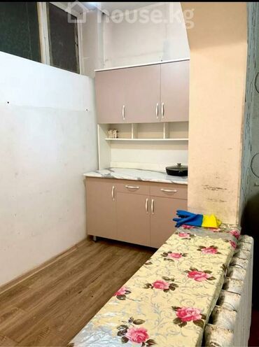 одно комнатный квартира бишкек васток 5: 2 бөлмө, 44 кв. м, Жертөлө кабаты кабат, Косметикалык ремонт