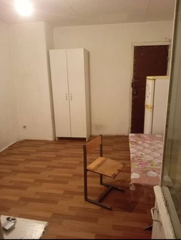 аренда футбольная поля: 1 комната, Агентство недвижимости, Без подселения, С мебелью частично