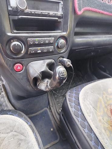 передвижные дома: Honda Stream: 2002 г., 1.7 л, Механика, Минивэн — 3