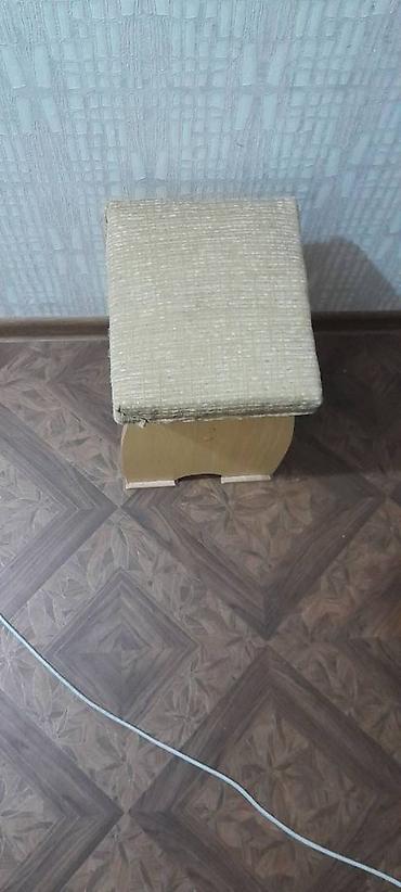 Табуретки: Табуретка, Б/у, ЛДСП, Не раскладной — 4