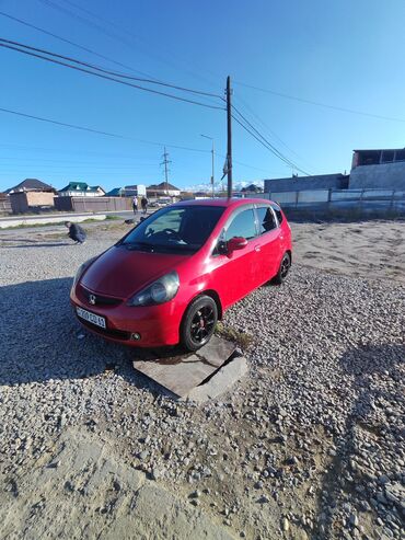 Honda: Honda Fit: 2005 г., 1.3 л, Вариатор, Газ