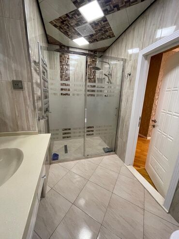 Mənzil kirayələyirəm: 3 otaqlı, 135 kv. m — 15