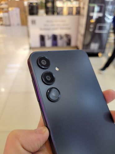 дайсон цена бишкек реплика: Samsung Galaxy S22, Колдонулган, 256 ГБ, түсү - Кара, 1 SIM, 2 SIM