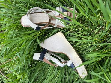 Босоножки, сандалии, шлепанцы: Босоножки кожаные, размер 38