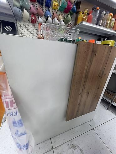 Офис эмереги: Ресепшн - Компактная стойка для магазина, шоурума или ресепшена — 1